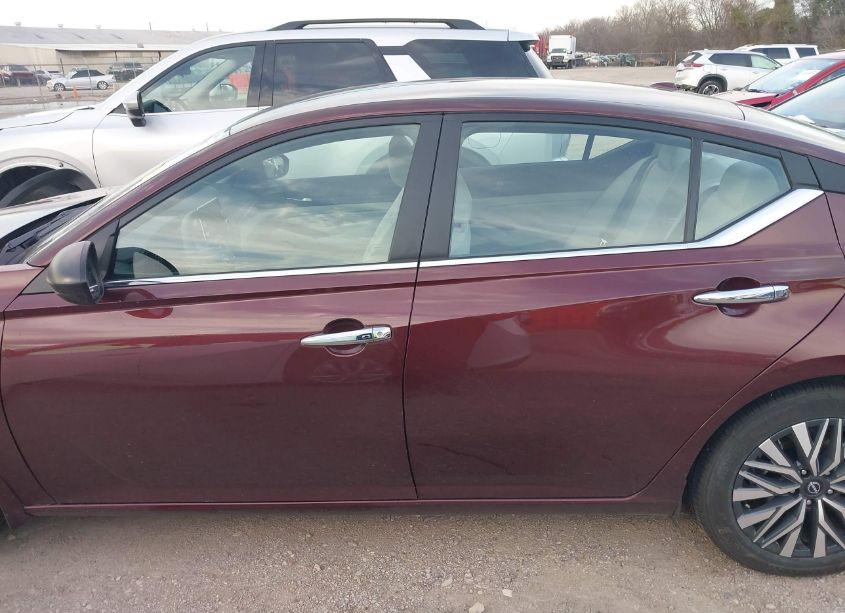 Photo 14 of 2024 Nissan Altima SV FWD (VIN 1N4BL4DV4RN417270)