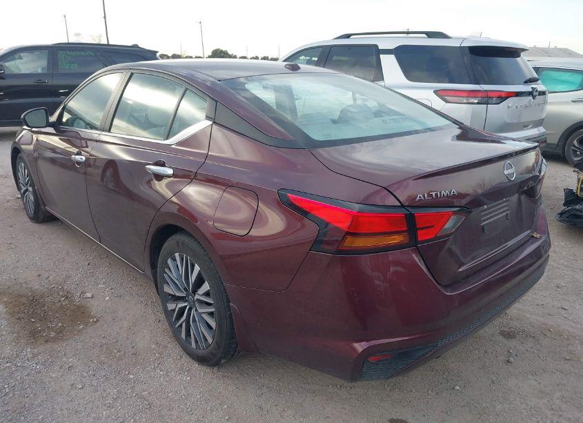 Photo 3 of 2024 Nissan Altima SV FWD (VIN 1N4BL4DV4RN417270)