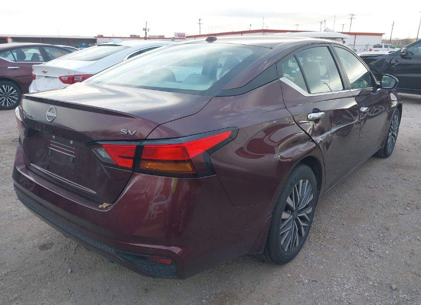 Photo 4 of 2024 Nissan Altima SV FWD (VIN 1N4BL4DV4RN417270)