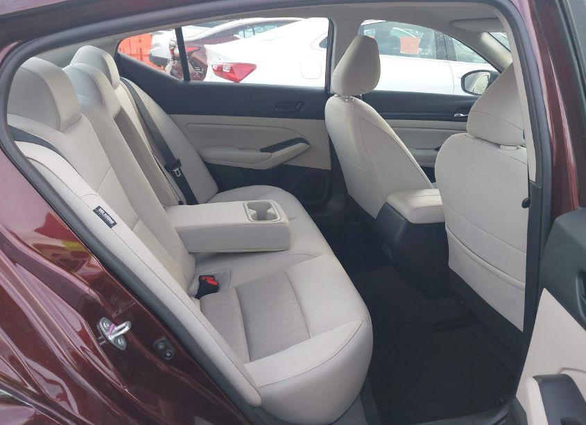 Photo 8 of 2024 Nissan Altima SV FWD (VIN 1N4BL4DV4RN417270)