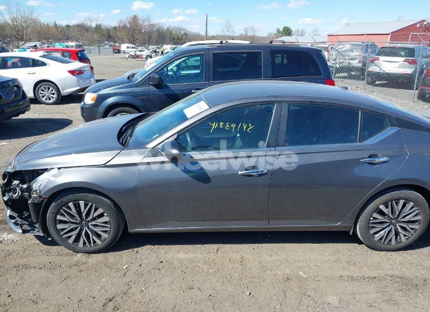 Photo 15 of 2024 Nissan Altima SV FWD (VIN 1N4BL4DV4RN423635)