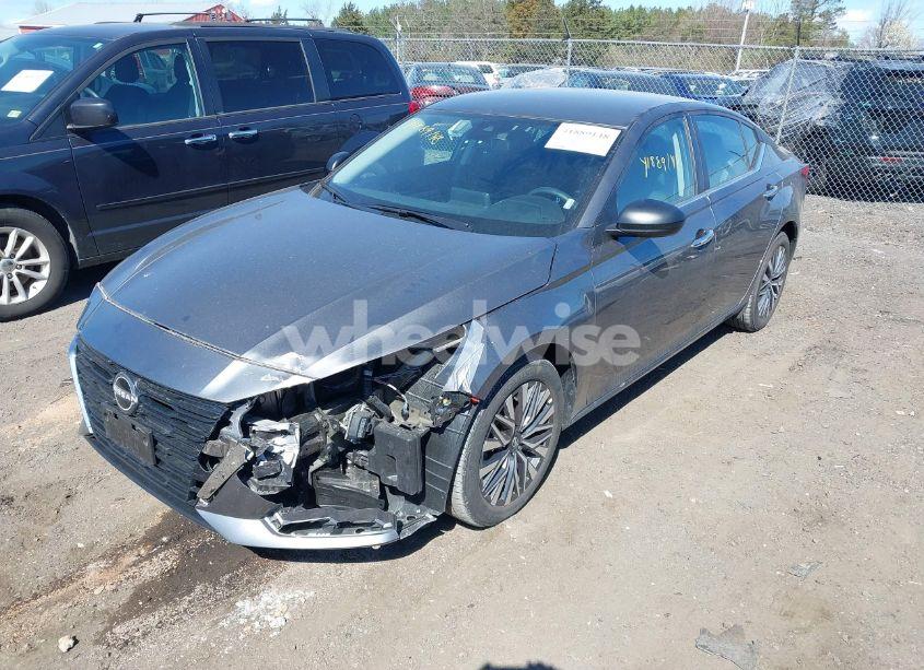 Photo 2 of 2024 Nissan Altima SV FWD (VIN 1N4BL4DV4RN423635)