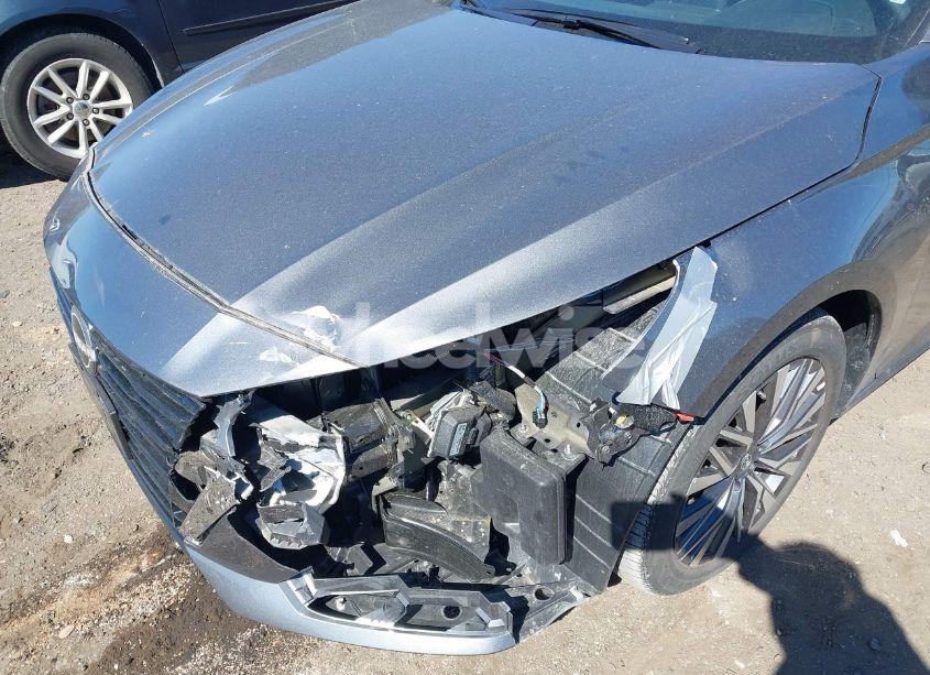 Photo 6 of 2024 Nissan Altima SV FWD (VIN 1N4BL4DV4RN423635)