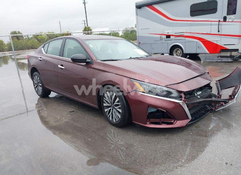 2025 Nissan Altima SV FWD (VIN 1N4BL4DV4SN302948) main photo