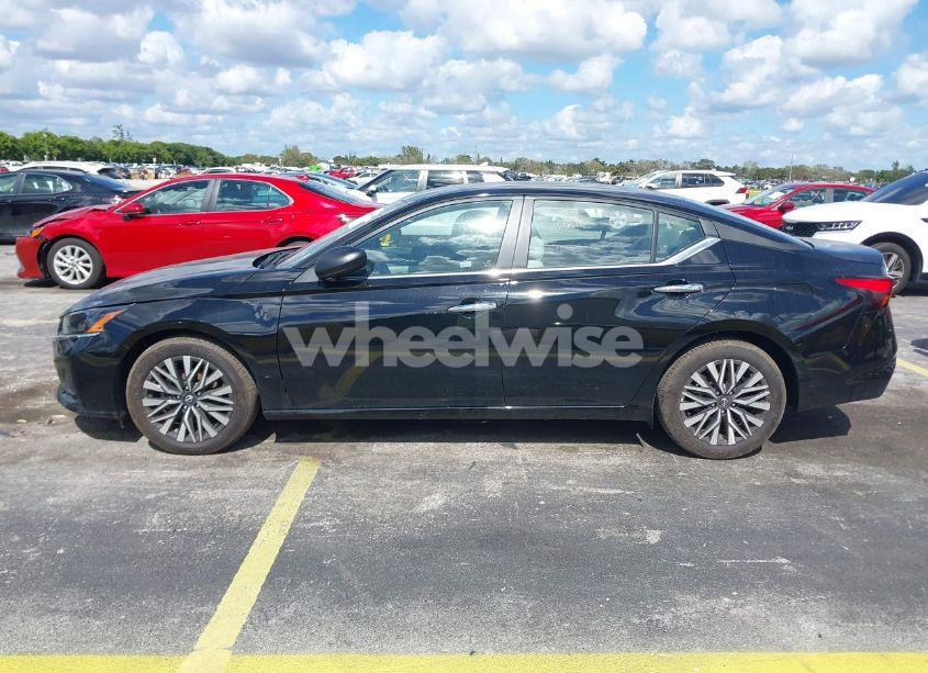 Photo 14 of 2025 Nissan Altima SV FWD (VIN 1N4BL4DV4SN305686)