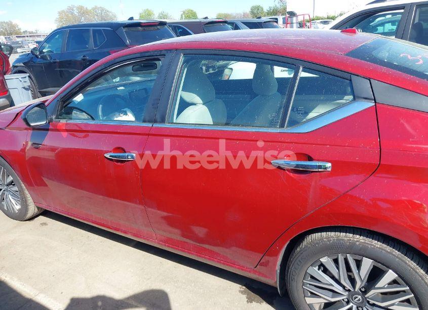 Photo 14 of 2025 Nissan Altima SV FWD (VIN 1N4BL4DV4SN307776)