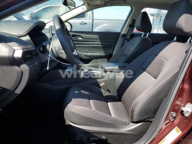 2025 NISSAN ALTIMA SV (VIN 1N4BL4DV4SN333987) main photo