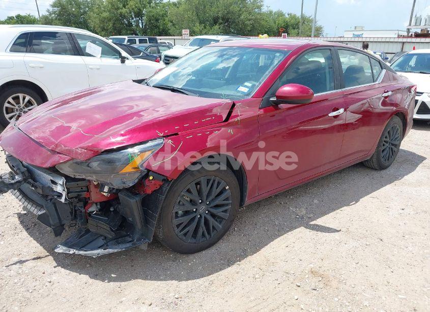 Photo 2 of 2025 Nissan Altima SV FWD (VIN 1N4BL4DV4SN361529)