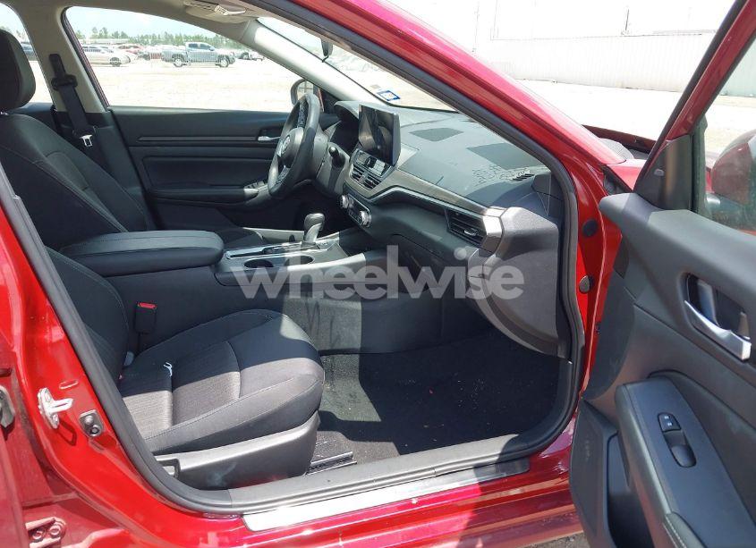 Photo 5 of 2025 Nissan Altima SV FWD (VIN 1N4BL4DV4SN361529)