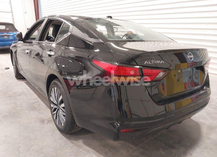 Photo 3 of 2025 Nissan Altima SV FWD (VIN 1N4BL4DV4SN363409)