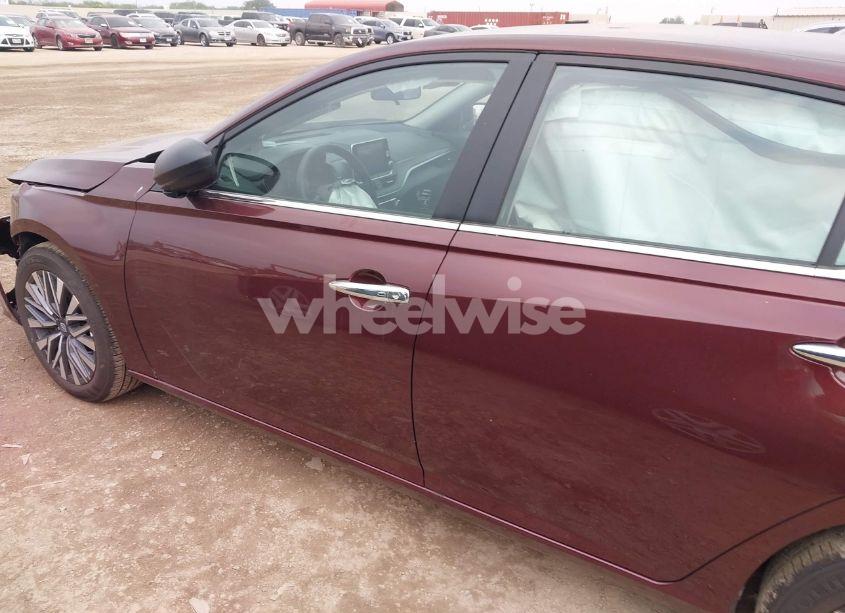 Photo 14 of 2025 Nissan Altima SV FWD (VIN 1N4BL4DV4SN373583)