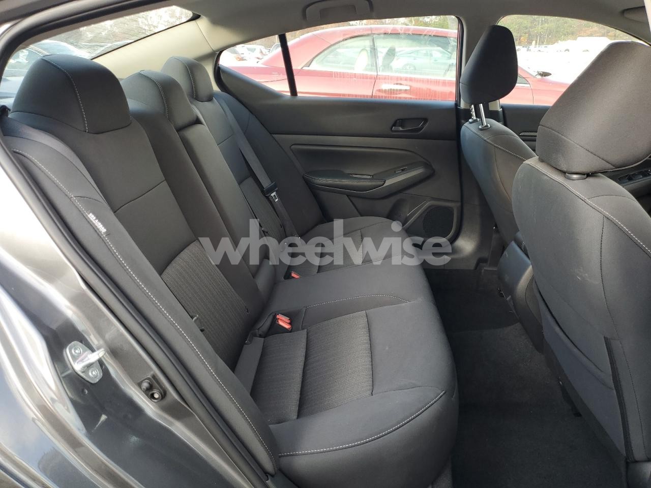 2025 NISSAN ALTIMA SV