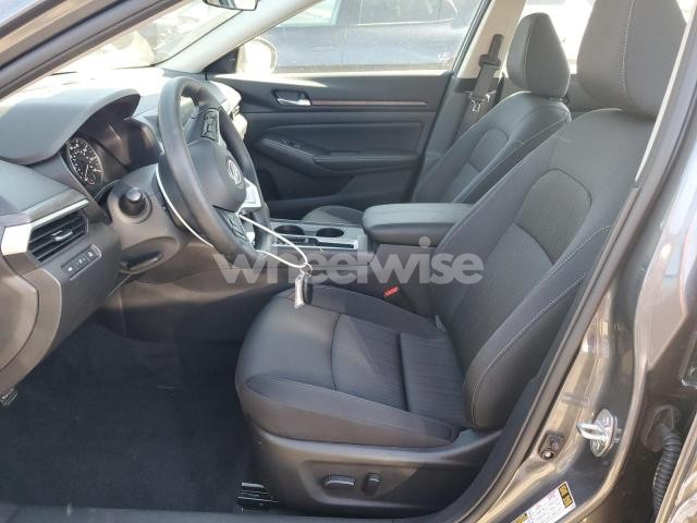 Photo 4 of 2025 NISSAN ALTIMA SV (VIN 1N4BL4DV4SN396216)