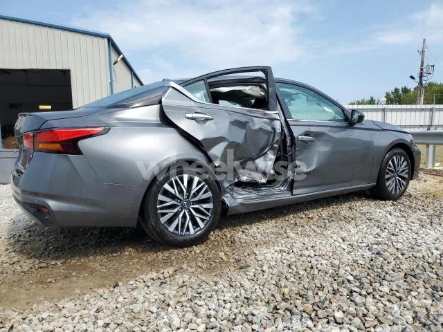 Photo 2 of 2025 NISSAN ALTIMA SV (VIN 1N4BL4DV4SN409028)