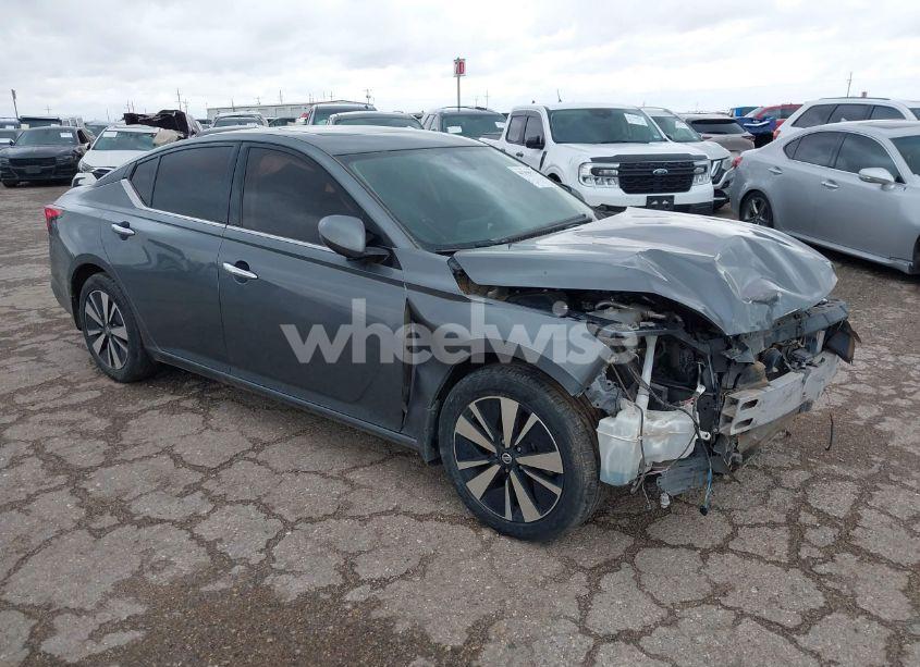 2019 Nissan Altima 2.5 SV (VIN 1N4BL4DV5KC134538) main photo