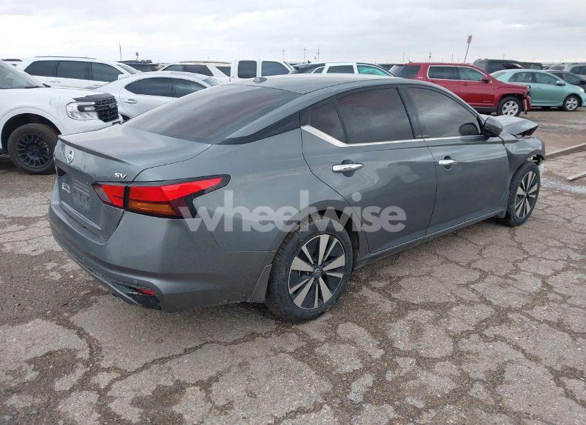 Photo 4 of 2019 Nissan Altima 2.5 SV (VIN 1N4BL4DV5KC134538)