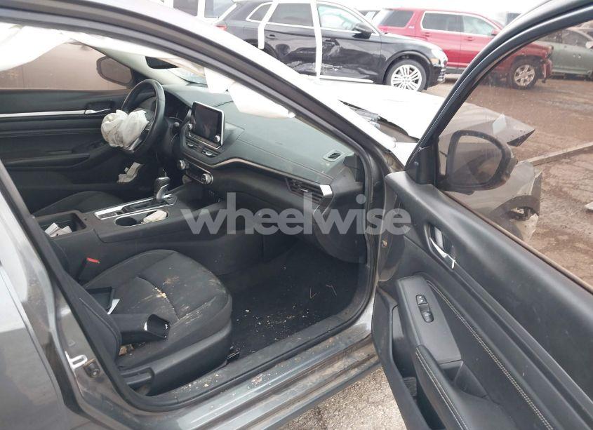 Photo 5 of 2019 Nissan Altima 2.5 SV (VIN 1N4BL4DV5KC134538)