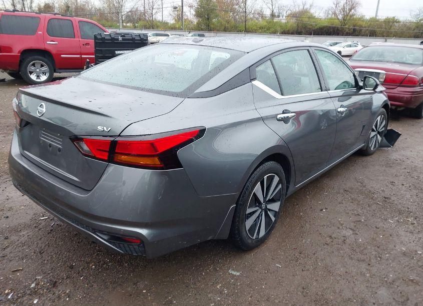 Photo 3 of 2019 Nissan Altima 2.5 SV (VIN 1N4BL4DV5KC143871)