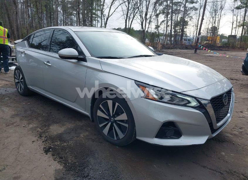 2019 Nissan Altima 2.5 SV (VIN 1N4BL4DV5KC149038) main photo