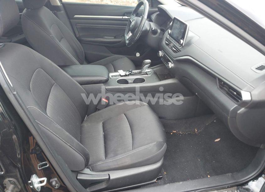 Photo 5 of 2019 Nissan Altima 2.5 SV (VIN 1N4BL4DV5KC166485)