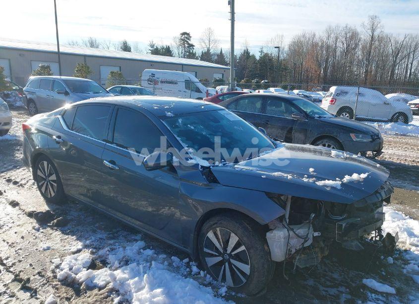 2019 Nissan Altima 2.5 SV (VIN 1N4BL4DV5KC183237) main photo