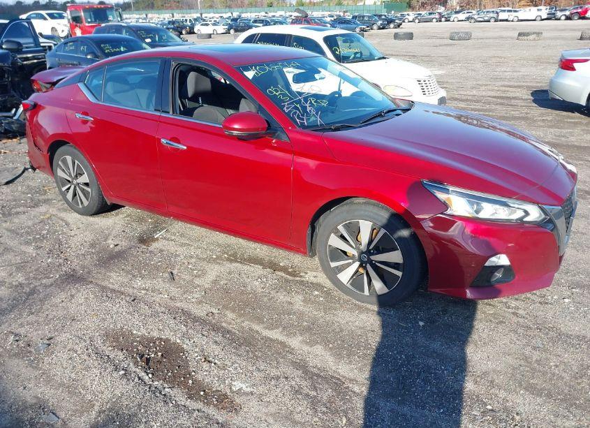 2020 Nissan Altima SV FWD (VIN 1N4BL4DV5LC160803) main photo