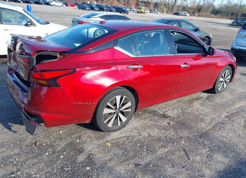 Photo 4 of 2020 Nissan Altima SV FWD (VIN 1N4BL4DV5LC160803)