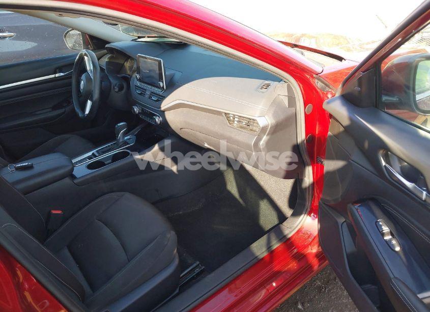 Photo 5 of 2020 Nissan Altima SV FWD (VIN 1N4BL4DV5LC204430)