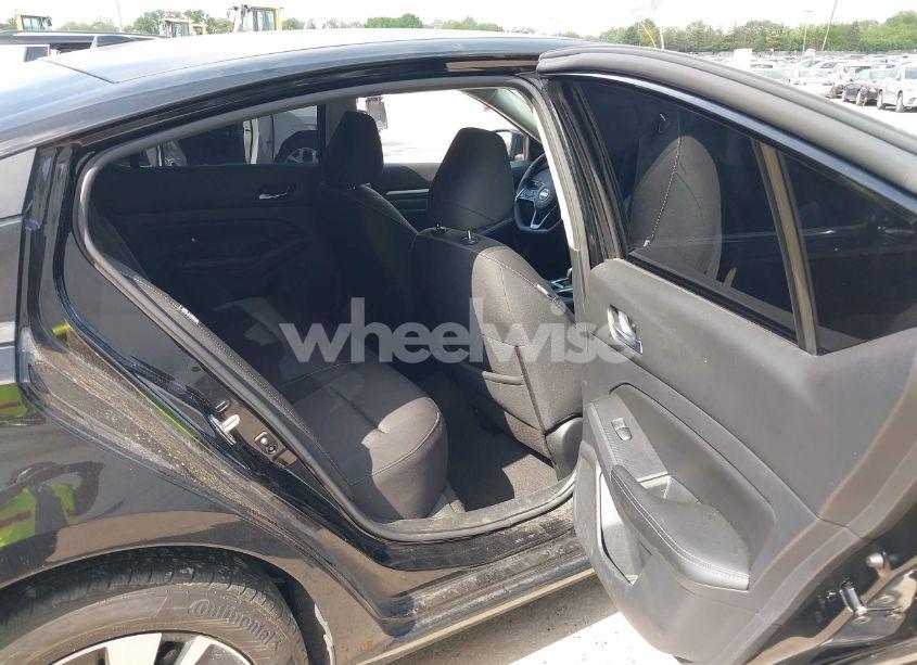 Photo 8 of 2022 Nissan Altima SV FWD (VIN 1N4BL4DV5NN326437)