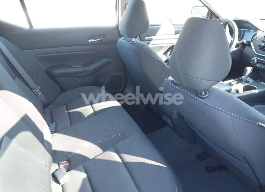 Photo 8 of 2022 Nissan Altima SV FWD (VIN 1N4BL4DV5NN336398)