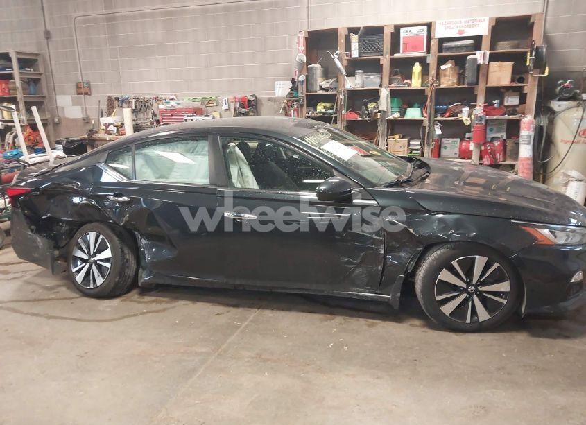 Photo 13 of 2022 Nissan Altima SV FWD (VIN 1N4BL4DV5NN357932)