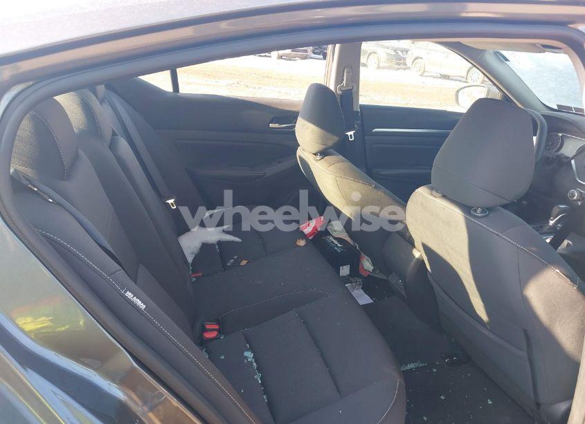 Photo 8 of 2022 Nissan Altima SV FWD (VIN 1N4BL4DV5NN373032)