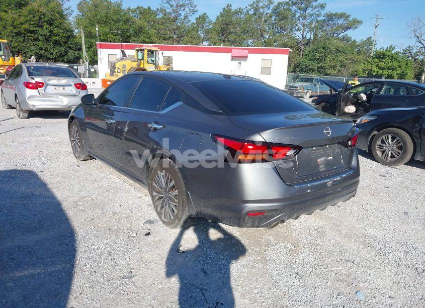 Photo 3 of 2023 Nissan Altima SV FWD (VIN 1N4BL4DV5PN310998)