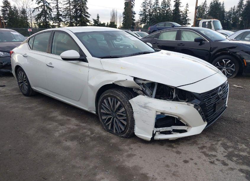 2023 Nissan Altima SV FWD (VIN 1N4BL4DV5PN367668) main photo