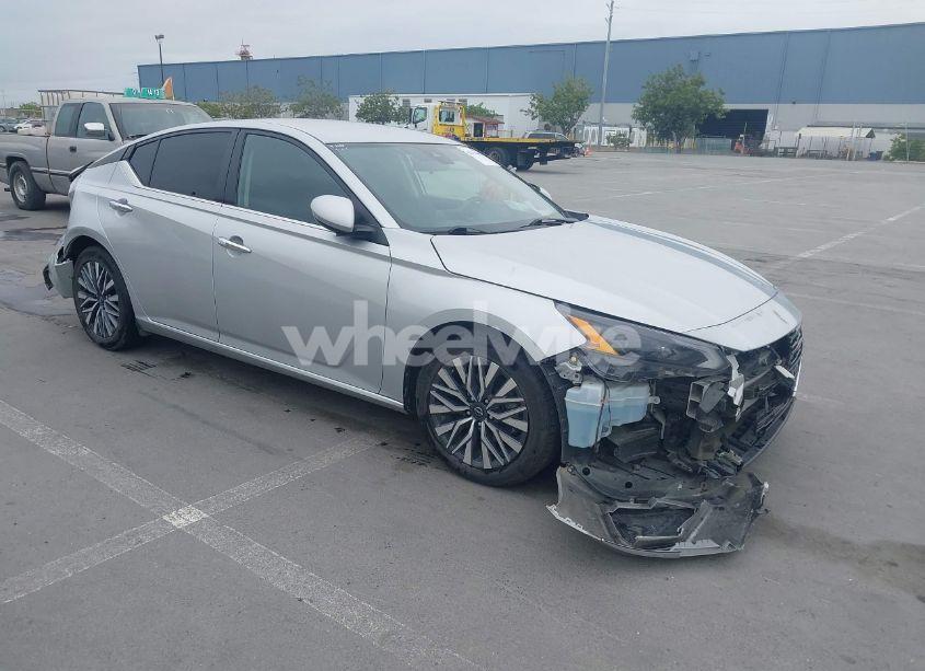 2023 Nissan Altima SV FWD (VIN 1N4BL4DV5PN372417) main photo