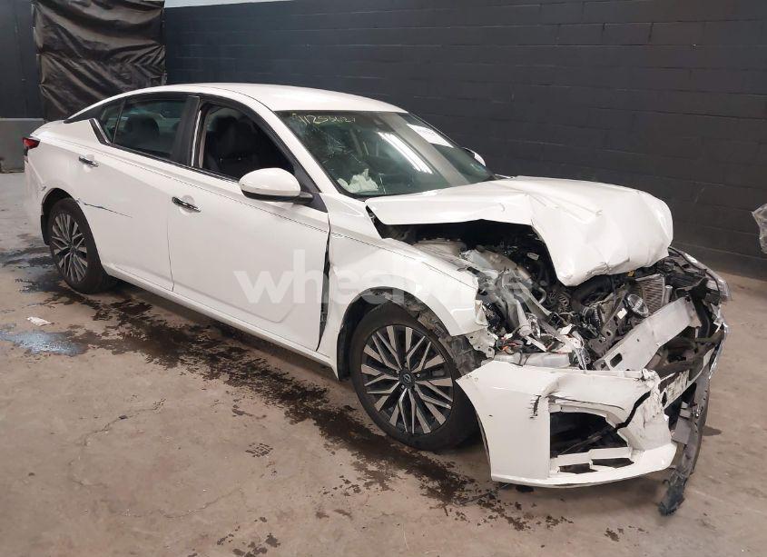 2023 Nissan Altima SV FWD (VIN 1N4BL4DV5PN426380) main photo