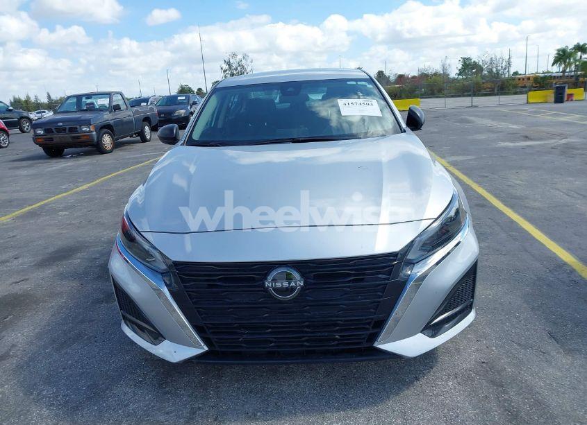 Photo 12 of 2024 Nissan Altima SV FWD (VIN 1N4BL4DV5RN303875)