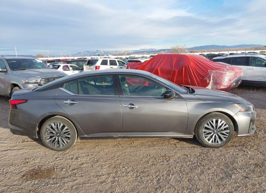 Photo 13 of 2024 Nissan Altima SV FWD (VIN 1N4BL4DV5RN312513)