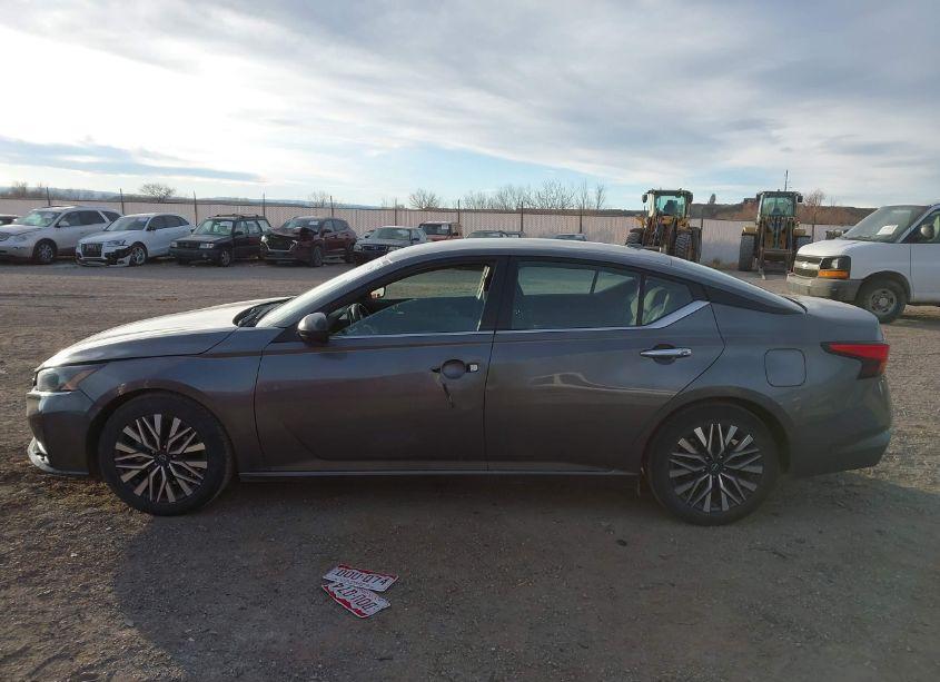 Photo 14 of 2024 Nissan Altima SV FWD (VIN 1N4BL4DV5RN312513)