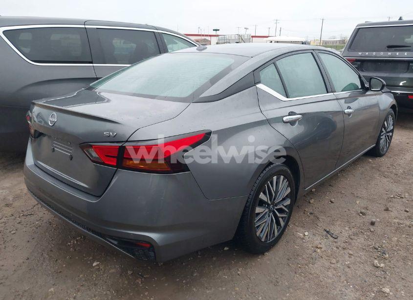 Photo 4 of 2024 Nissan Altima SV FWD (VIN 1N4BL4DV5RN320532)