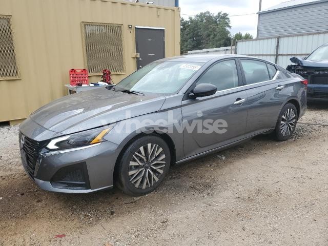 Photo 2 of 2024 NISSAN ALTIMA SV (VIN 1N4BL4DV5RN334642)