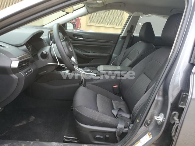 Photo 4 of 2024 NISSAN ALTIMA SV (VIN 1N4BL4DV5RN334642)