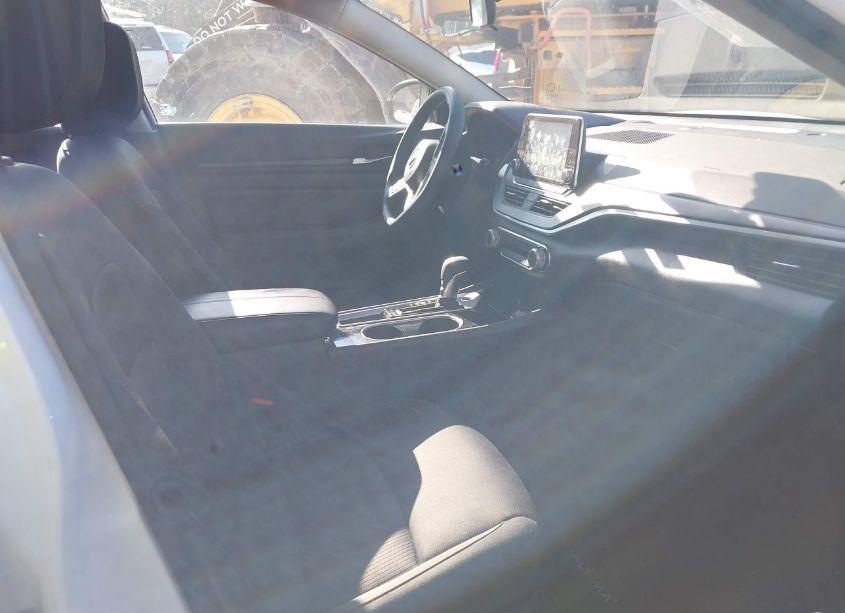 Photo 5 of 2024 Nissan Altima SV FWD (VIN 1N4BL4DV5RN334995)