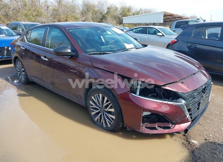 2024 Nissan Altima SV FWD (VIN 1N4BL4DV5RN335595) main photo
