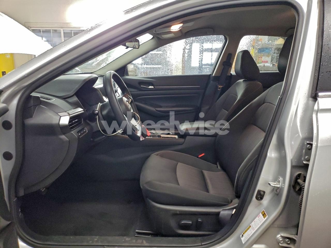 Photo 7 of 2024 NISSAN ALTIMA SV (VIN 1N4BL4DV5RN347178)