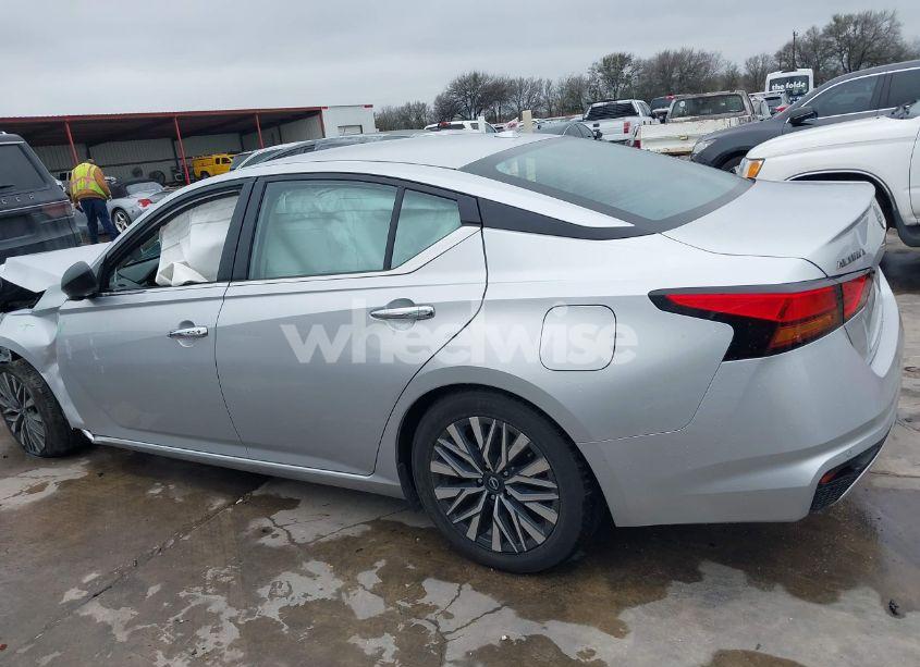 Photo 15 of 2024 Nissan Altima SV FWD (VIN 1N4BL4DV5RN347200)