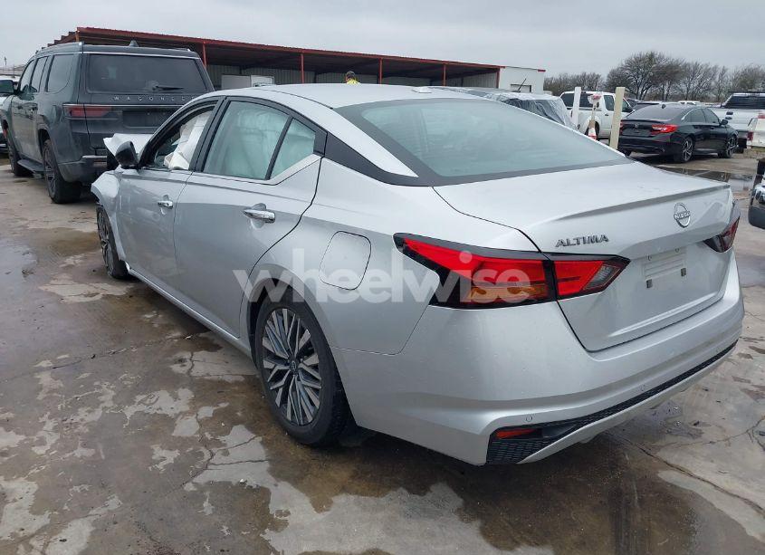 Photo 3 of 2024 Nissan Altima SV FWD (VIN 1N4BL4DV5RN347200)