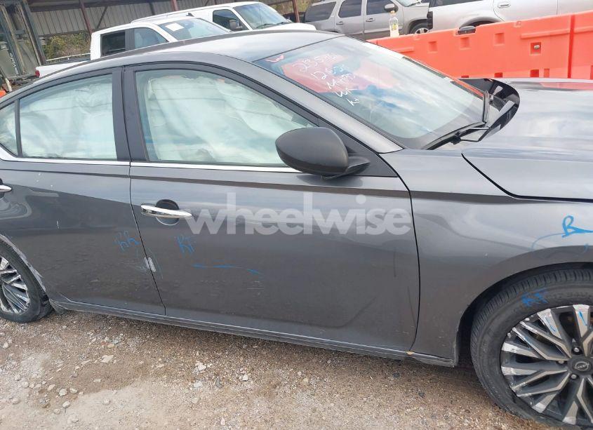 Photo 14 of 2024 Nissan Altima SV FWD (VIN 1N4BL4DV5RN354812)