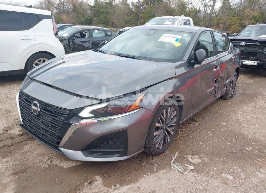 Photo 2 of 2024 Nissan Altima SV FWD (VIN 1N4BL4DV5RN354812)