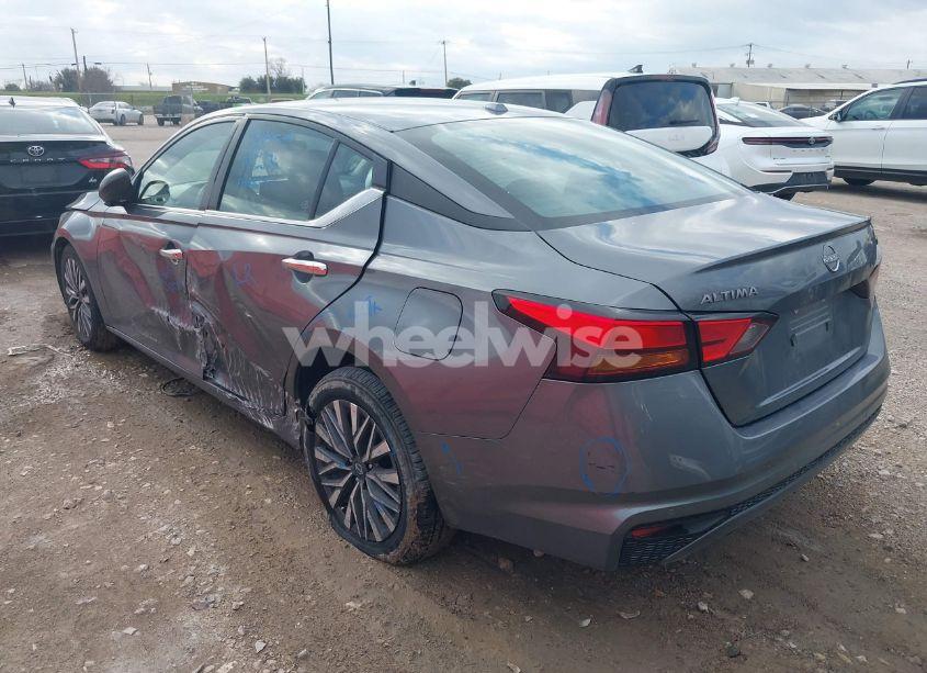 Photo 3 of 2024 Nissan Altima SV FWD (VIN 1N4BL4DV5RN354812)